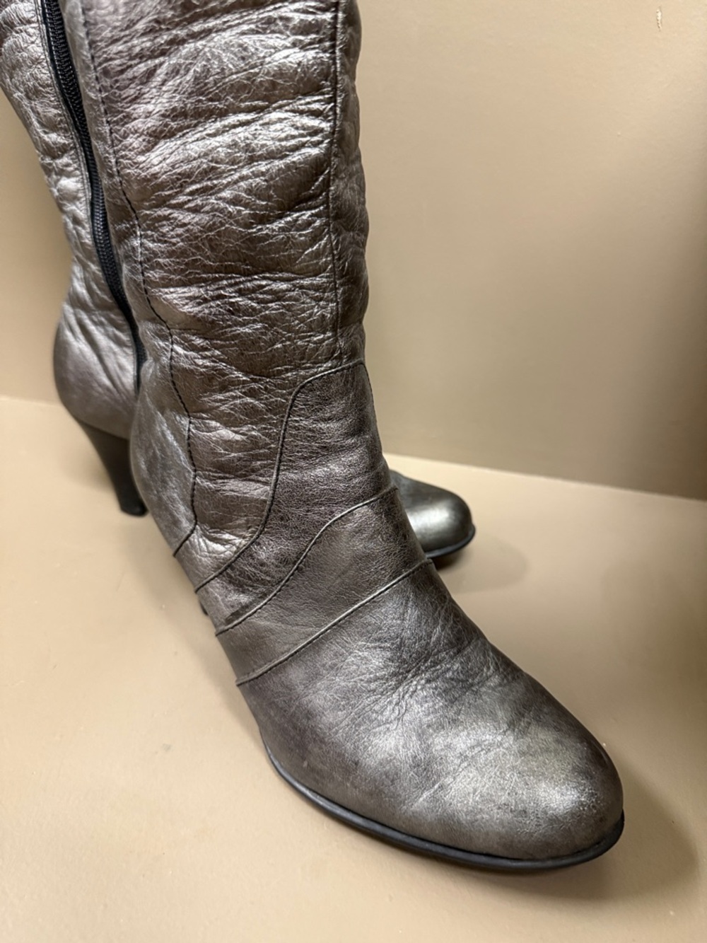 Born Metallic Gray Crinkled Leather Knee-High Women's Side Zip Boots - Picture 7 of 11